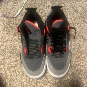 Jordan 4s